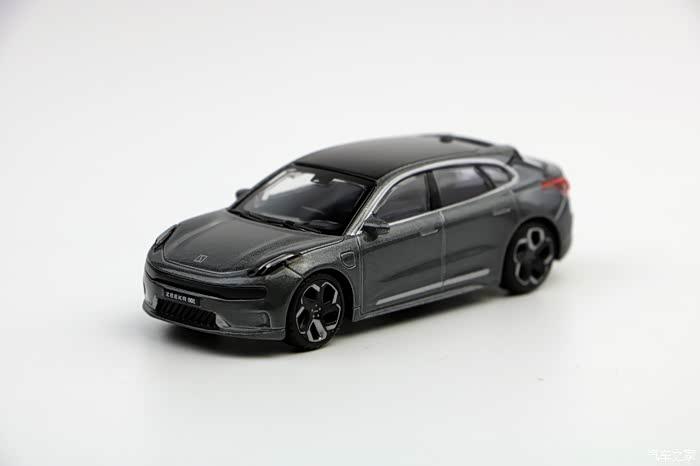 Bburago Zeekr 001 – Gris