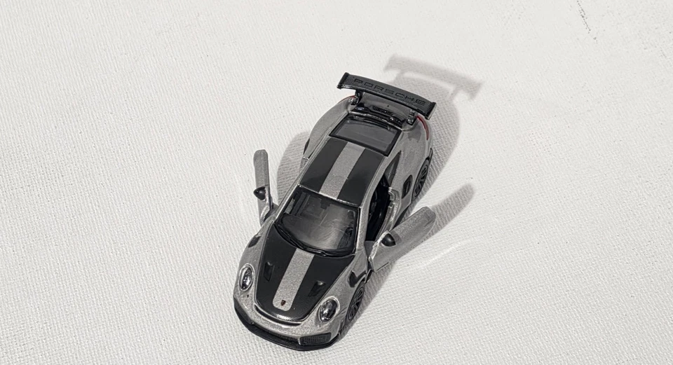 Bburago Porsche GT2 RS 1:64 – Gris